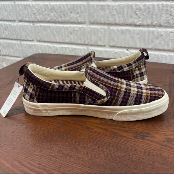 New Womens Taos Rubber Soul‎ Plaid Canvas Casual Slip On Sneakers Shoes Size 8 - Picture 2 of 9